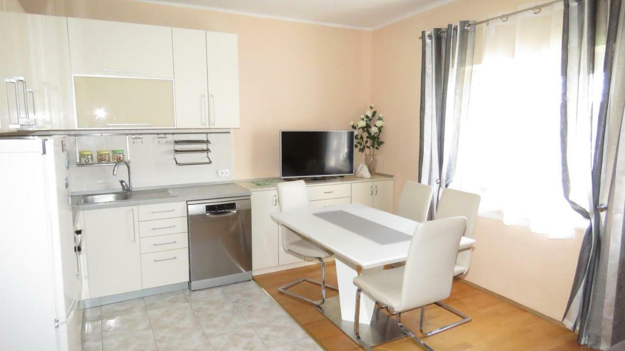 מאקרסקה Apartment Central City מראה חיצוני תמונה