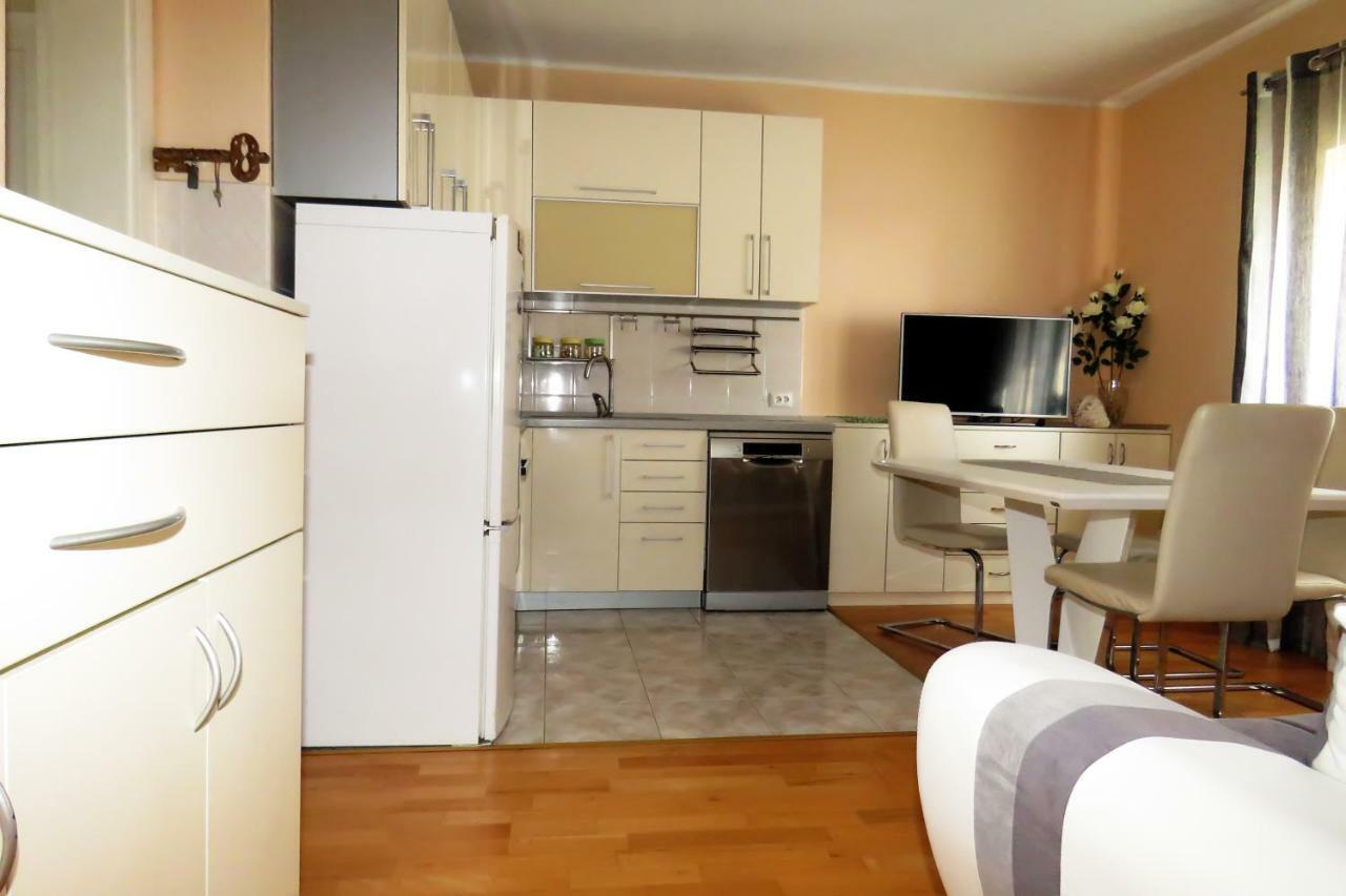 מאקרסקה Apartment Central City מראה חיצוני תמונה